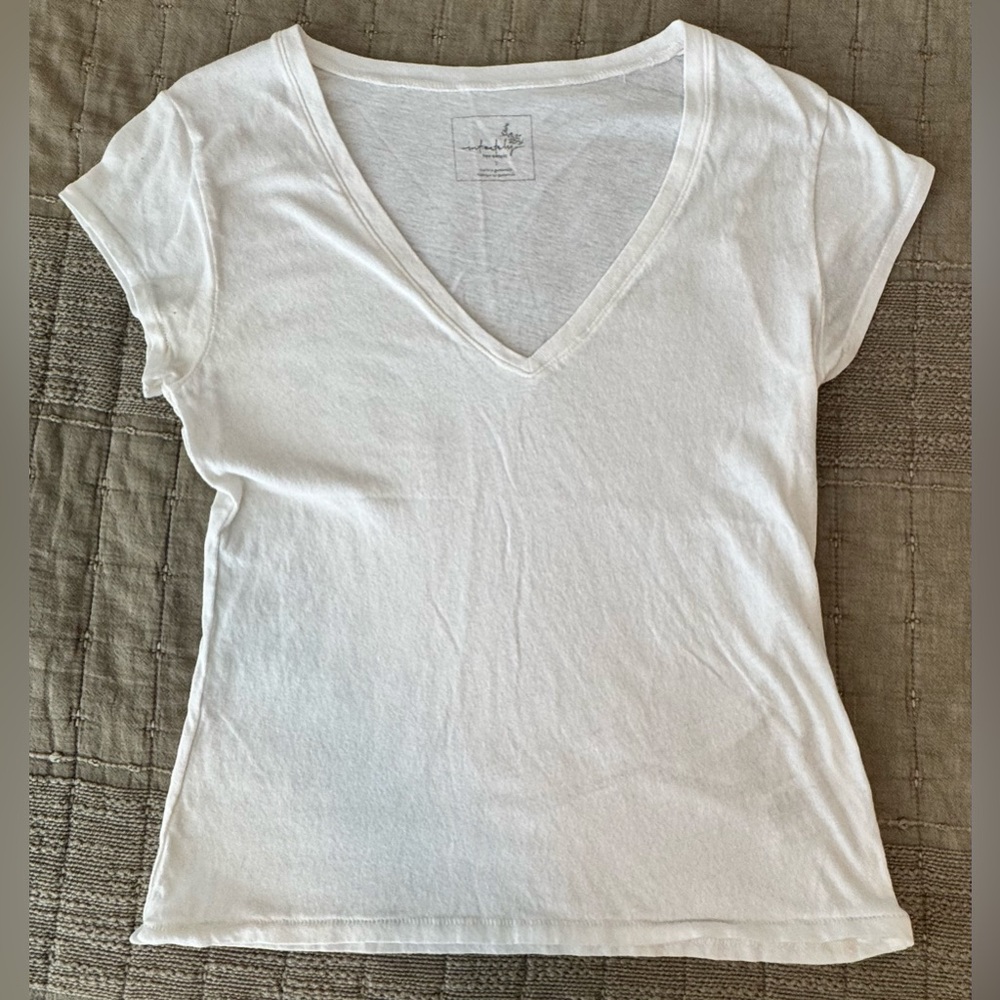 Free people women’s vneck tee